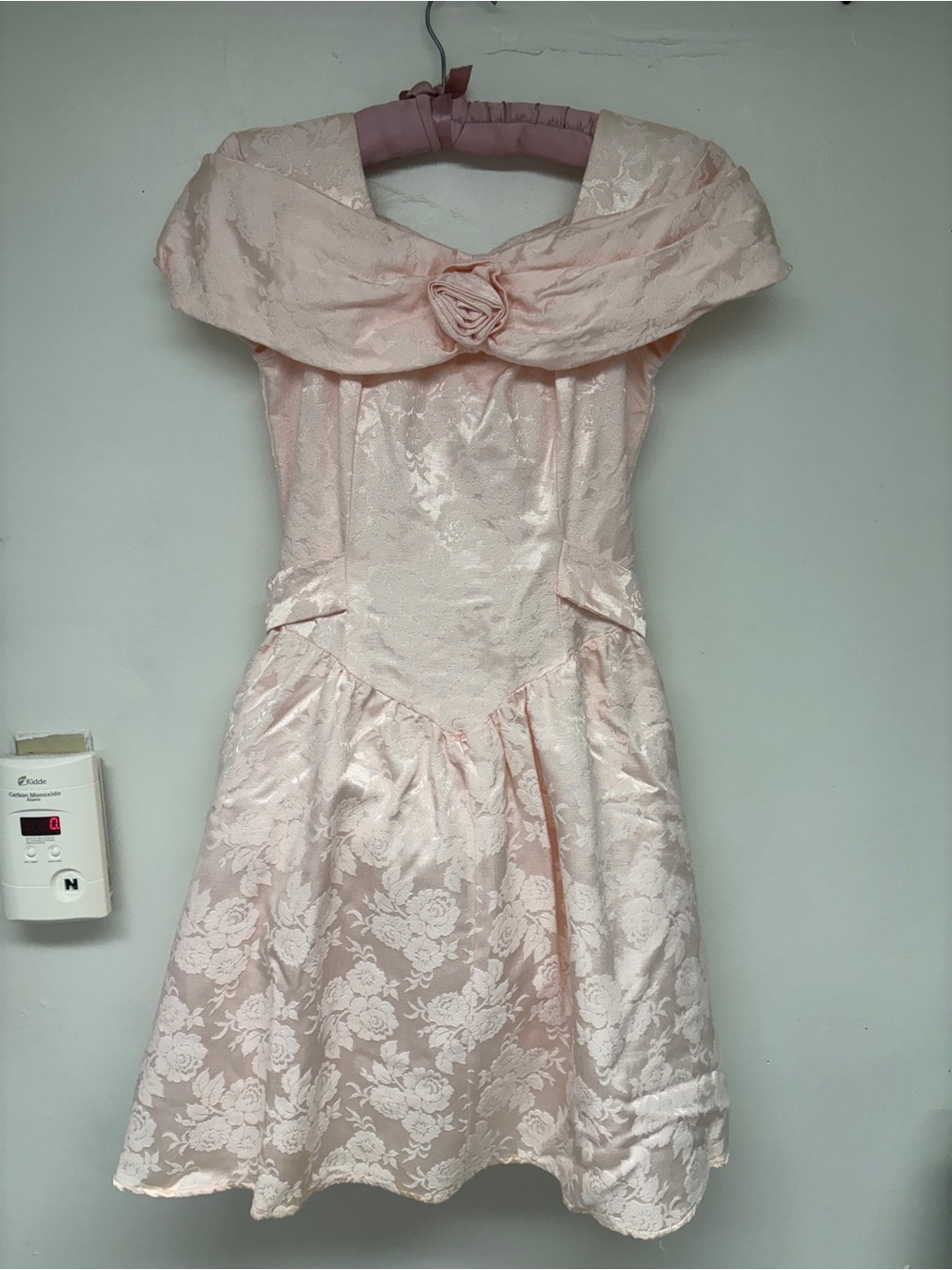 Vintage Vittoria Virini Off-Shoulder Pink Prom Dress